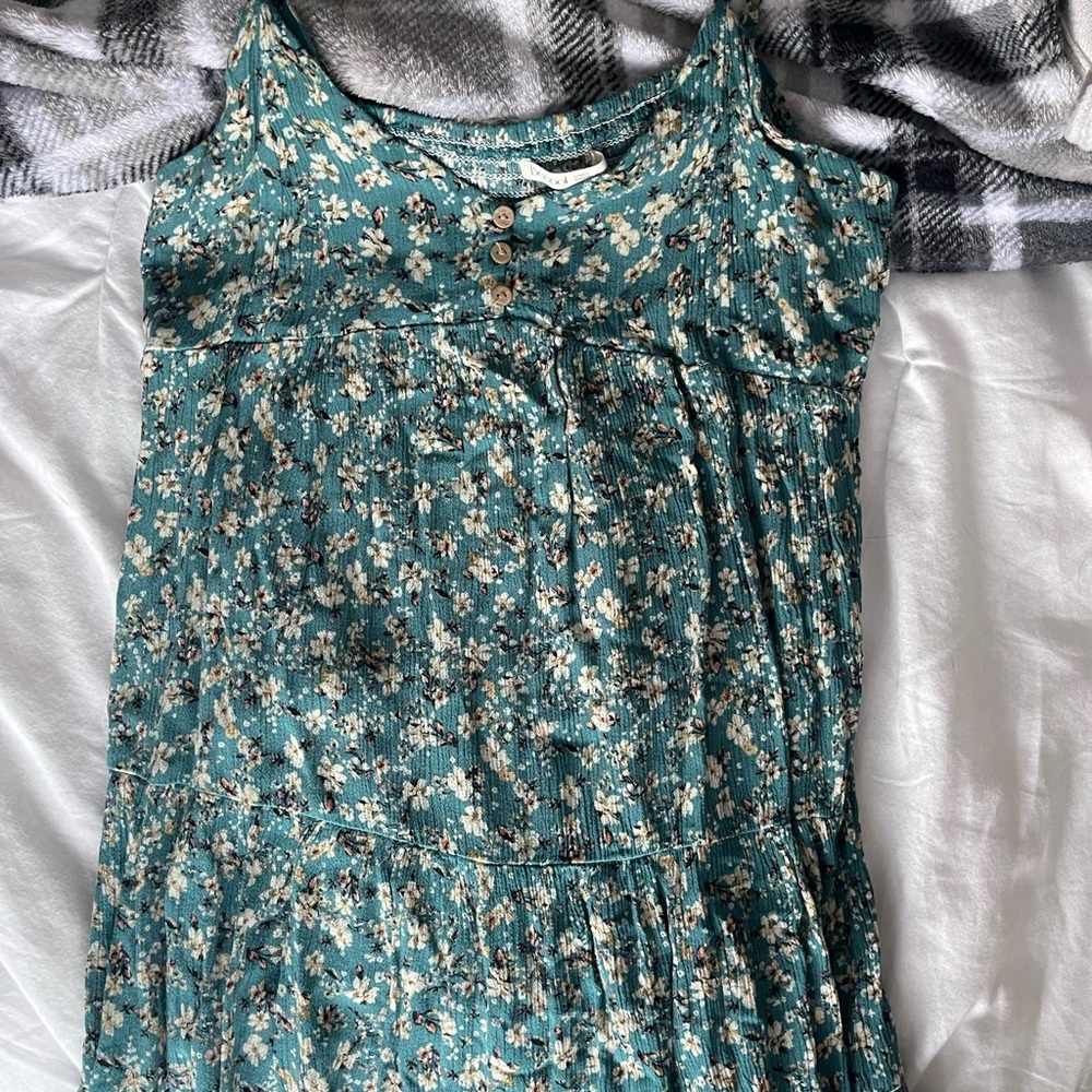 BE COOL Teal Floral Button-Up Top